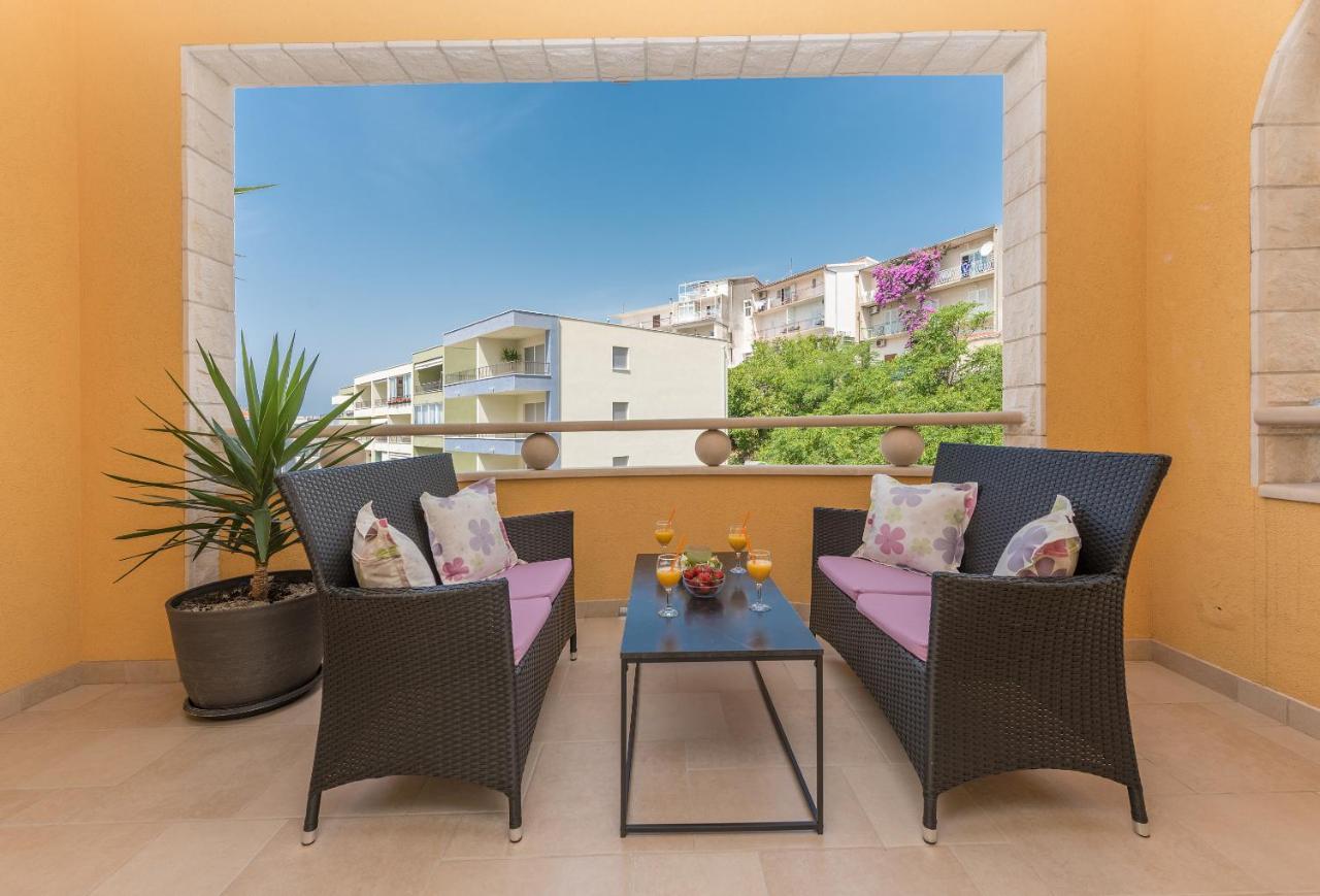 מאקרסקה Apartments Villa Vujcic מראה חיצוני תמונה