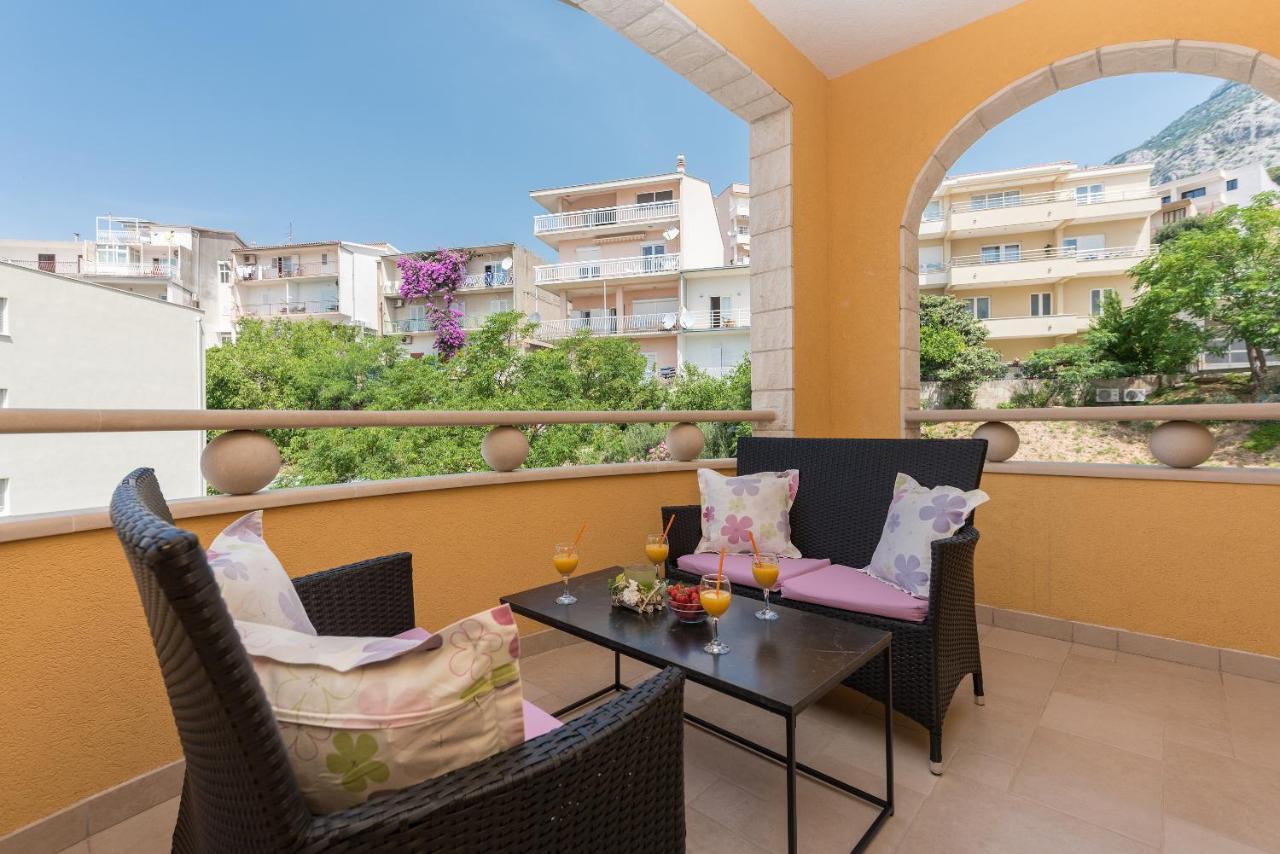 מאקרסקה Apartments Villa Vujcic מראה חיצוני תמונה
